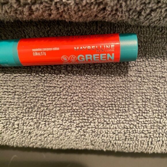 1048 Marbelline Green Edition Balmy Lip Brush Lipstick 004 Flare NWT - Picture 4 of 8